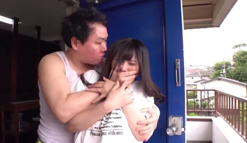 Tình đầu của tôi đã bị gã nhà bên làm tình tơi tả