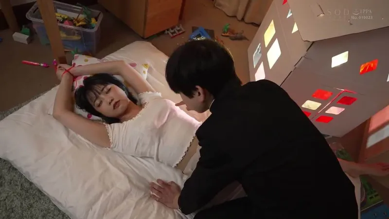 Trả thù anh trai thường xuyên bắt nạt bằng cách xxx bạn gái anh ấy