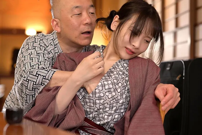 Thật tồi tệ khi phải đi công tác với gã cấp trên đê tiện mà tôi ghét